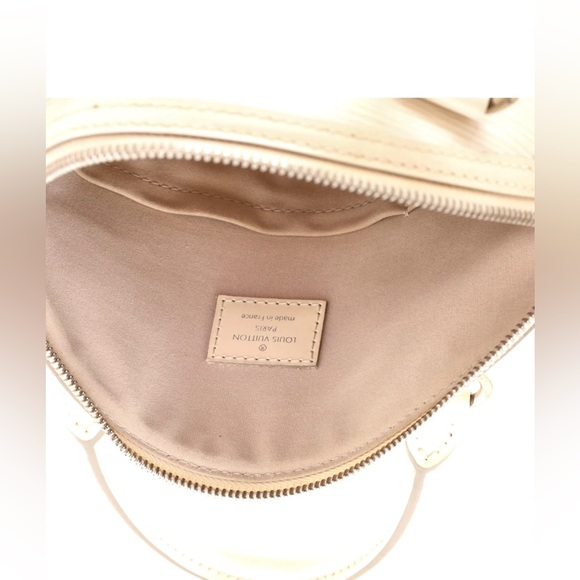 🚨🚨SALE! 6pc. LV Lockit Epi PM bag Sliver lock- 2keys-Dust bag- unbranded chain - Picture 6 of 11